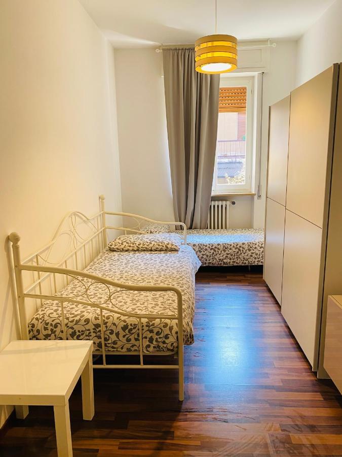 Appartmentslapiazzetta -1-2-6 Sesto Calende Exterior photo