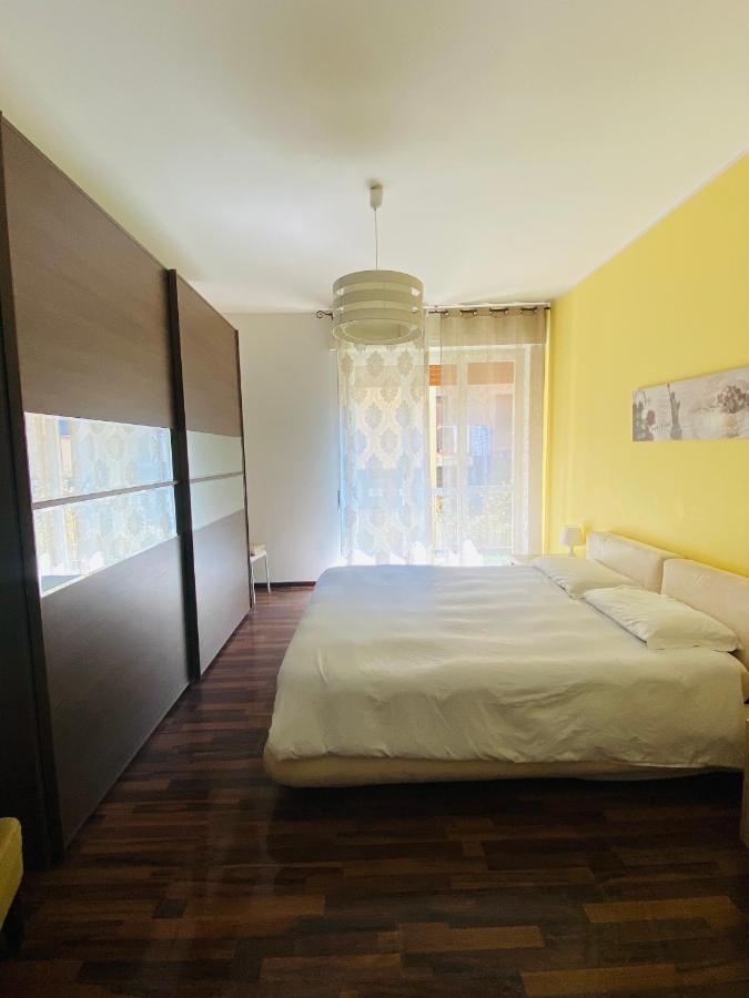 Appartmentslapiazzetta -1-2-6 Sesto Calende Exterior photo